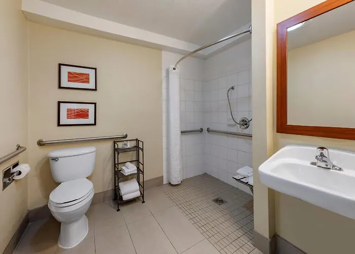 Comfort Inn&Suites Ventura Beach